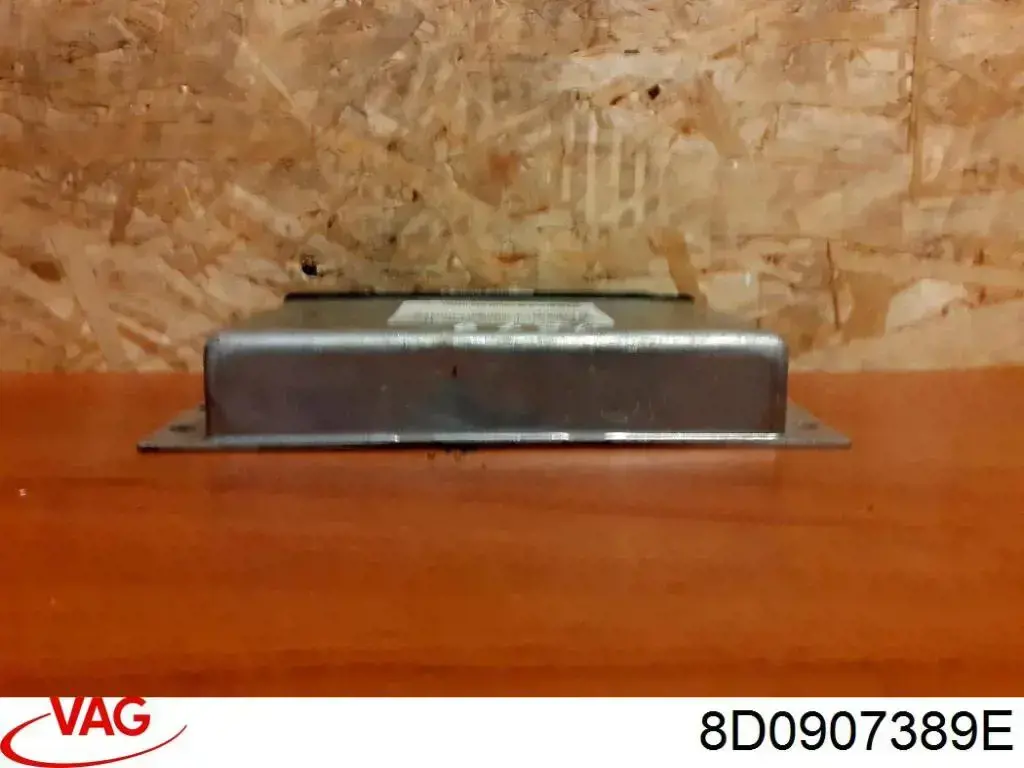 Sterownik ESP VAG 8D0907389E cena, od 15,69 USD
