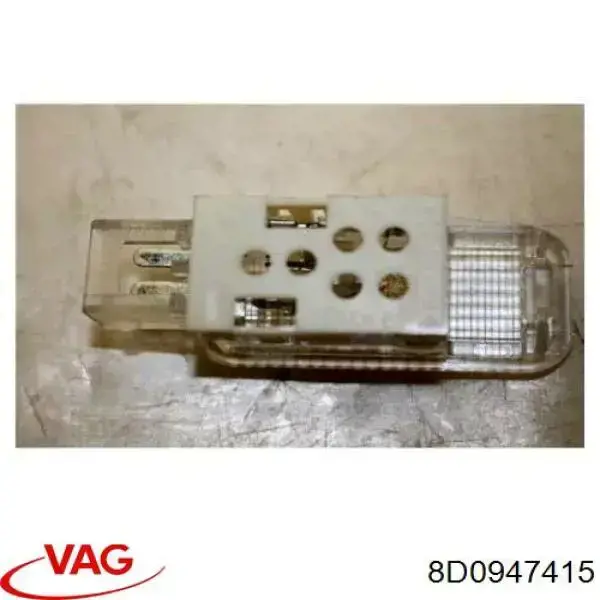 Do koszyka 8D0947415 VAG Lampka oświetlenia bagażnika