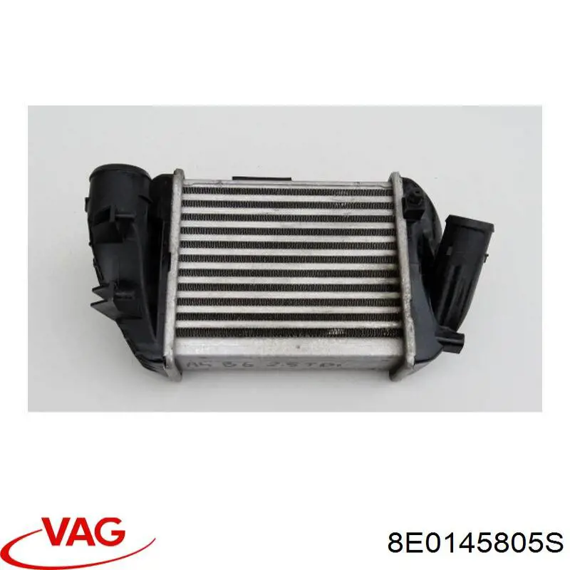 8E0145805S VAG Chłodnica intercoolera