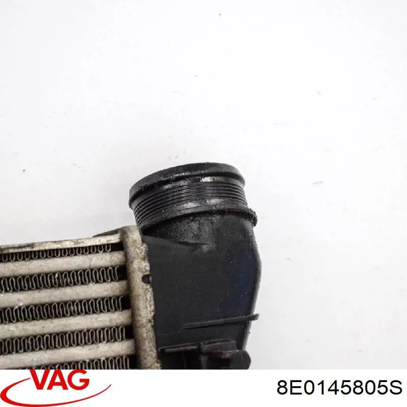 Chłodnica intercoolera VAG 8E0145805S cena, od 108,41 USD
