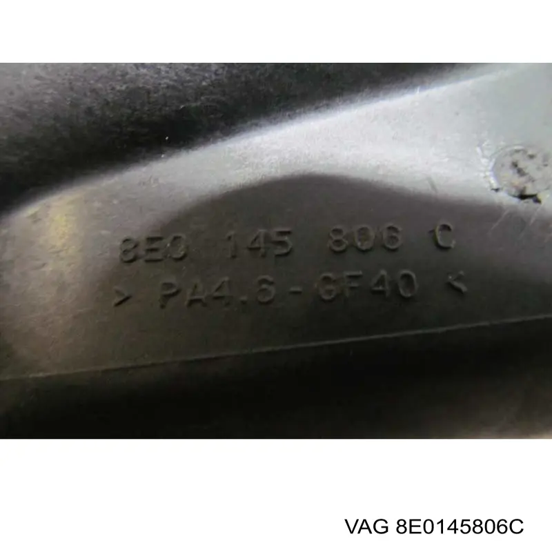 Chłodnica intercoolera VAG 8E0145806C cena, od 144,87 USD