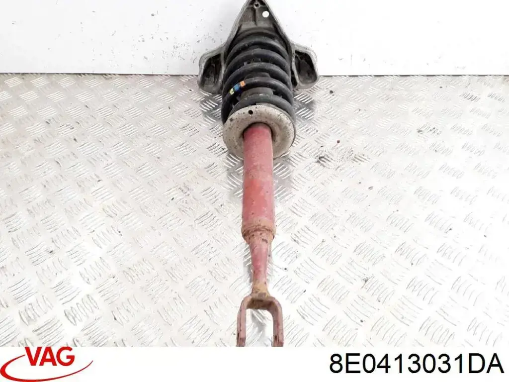 Do koszyka 8E0413031DA VAG Amortyzator przedni