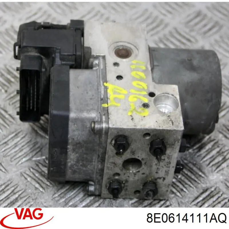 Sterownik ABS  hydrauliczny VAG 8E0614111AQ cena, od 109,64 USD