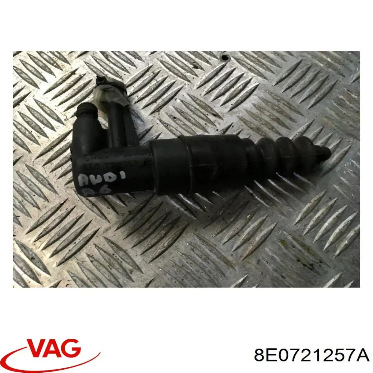 Cylinder roboczy sprzęgła VAG 8E0721257A cena, od 61,81 USD