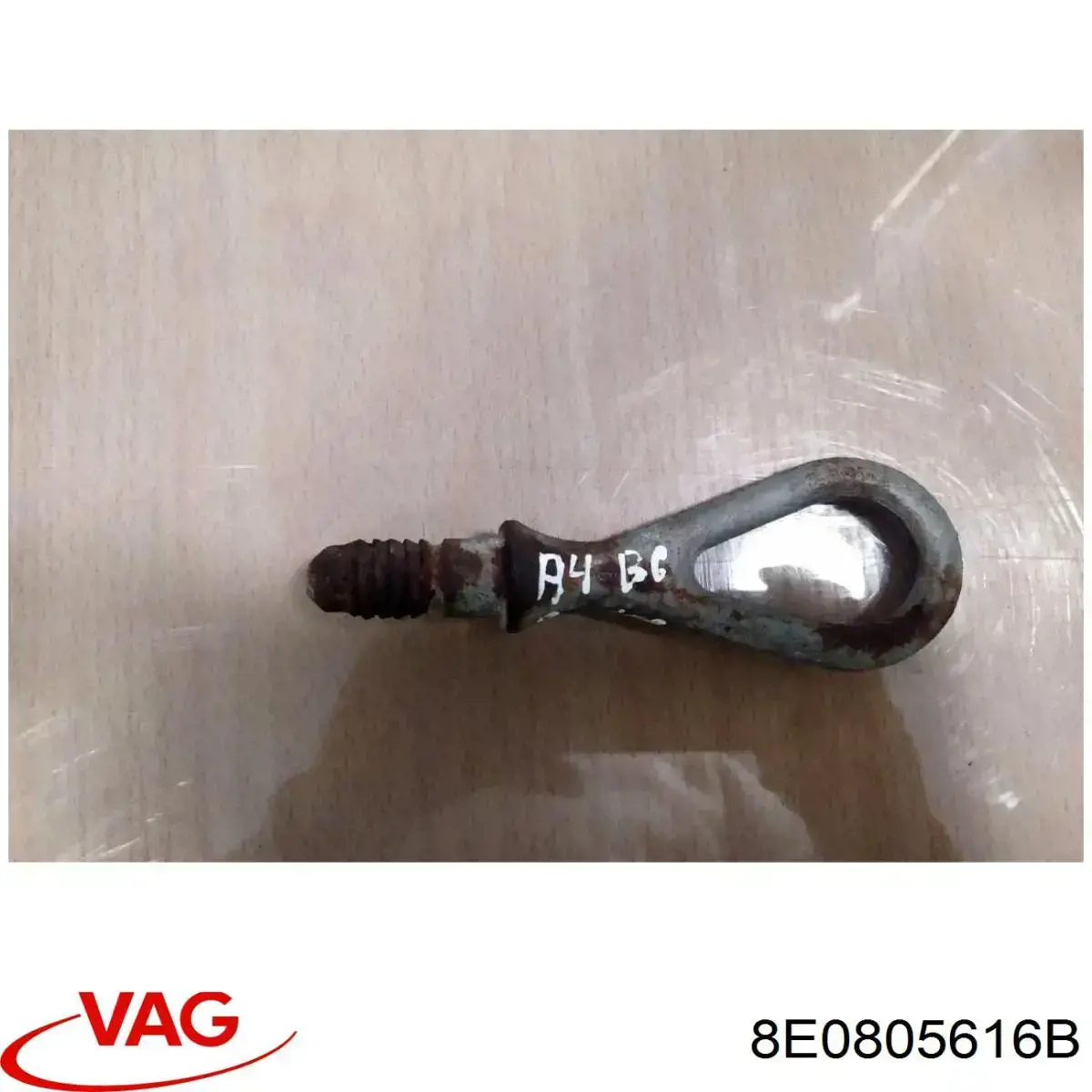 Hak holowniczy VAG 8E0805616B cena, od 15,69 USD