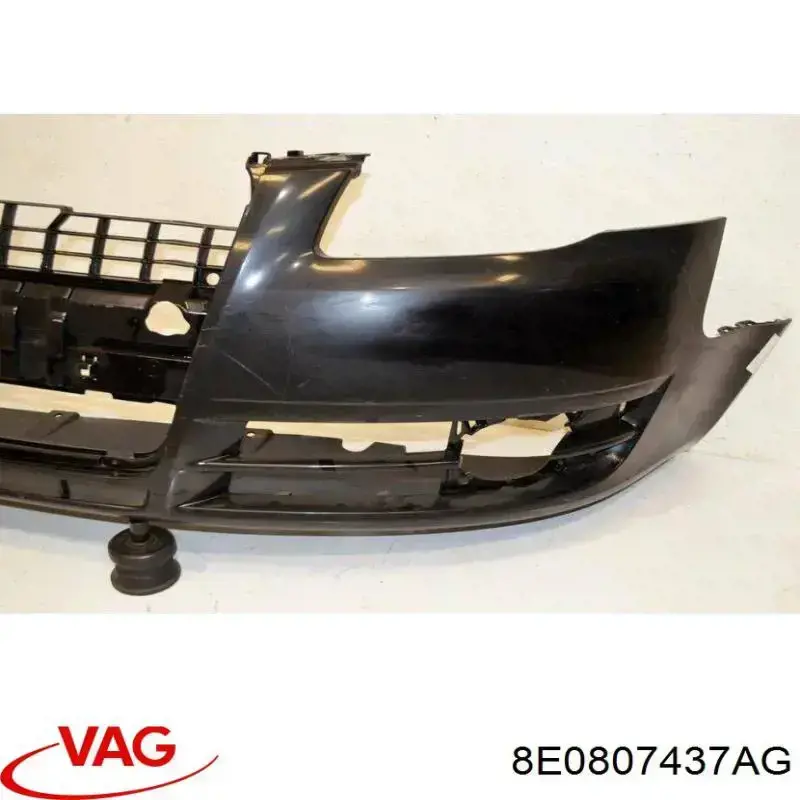 8E0807437AG VAG Zderzak przedni