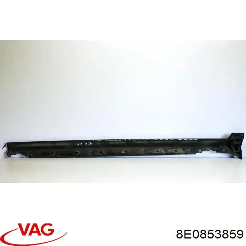 Do koszyka 8E0853859 VAG 