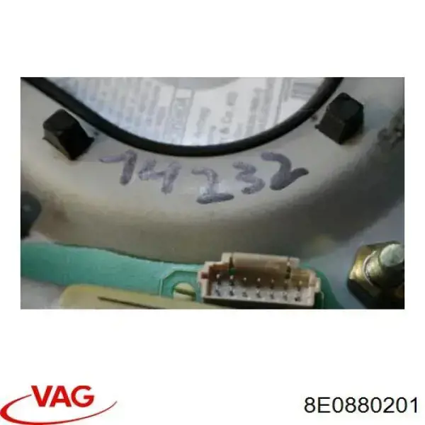Do koszyka 8E0880201 VAG Poduszka powietrzna (Airbag) kierowcy