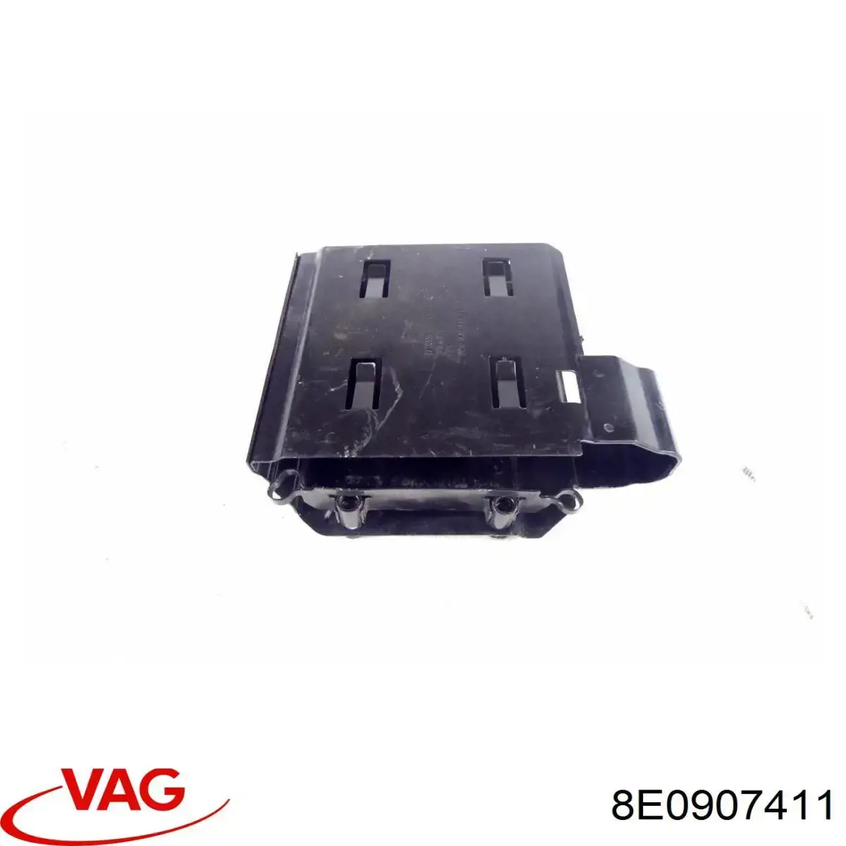 Sterownik silnika VAG 8E0907411 cena, od 68,10 USD