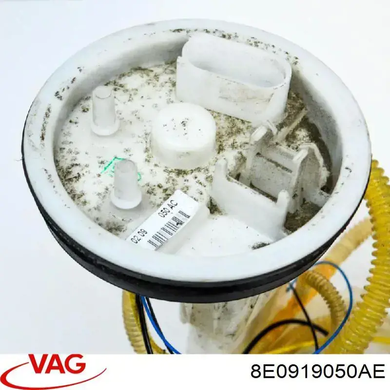 Moduł pompy paliwowej z czujnikiem poziomu paliwa VAG 8E0919050AE cena, od 127,69 USD
