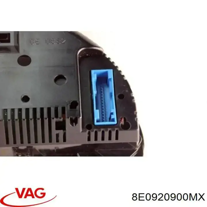 8E0920900MX VAG Deska rozdzielcza