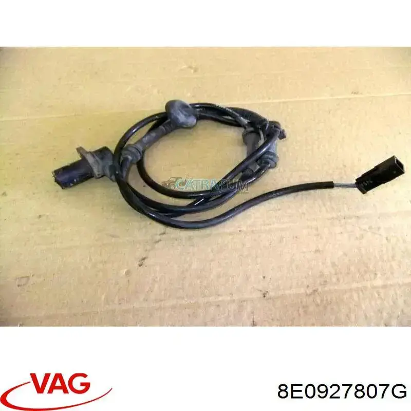 Czujnik ABS tylny VAG 8E0927807G cena, od 26,31 USD
