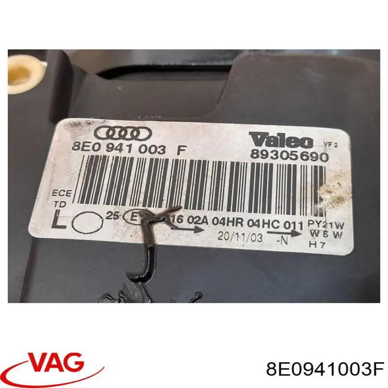 Do koszyka 8E0941003F VAG Reflektor lewy