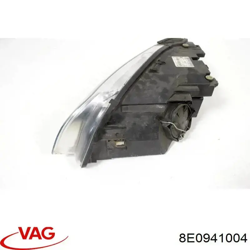 Do koszyka 8E0941004 VAG Reflektor prawy