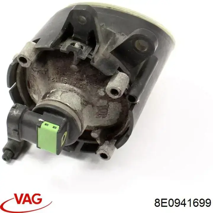 Lampa przeciwmgielna lewa VAG 8E0941699 cena, od 39,16 USD