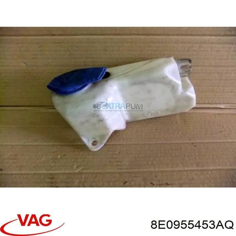 Do koszyka Zbiorniczek spryskiwacza szyb Audi A4 B6 8E2