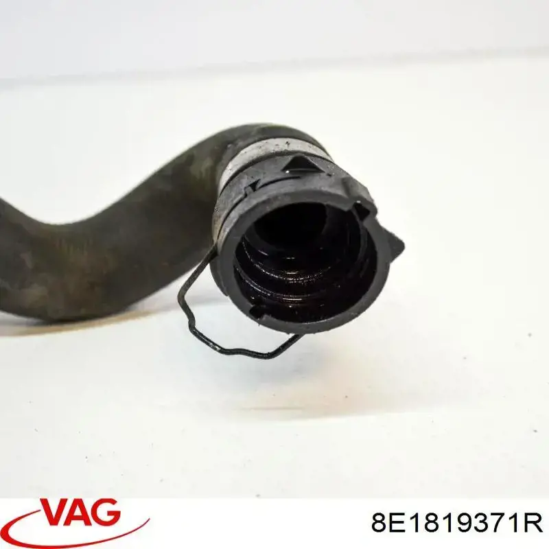 Przewód chłodnicy ogrzewacza (nagrzewnicy), dopływ VAG 8E1819371R cena, od 20,74 USD