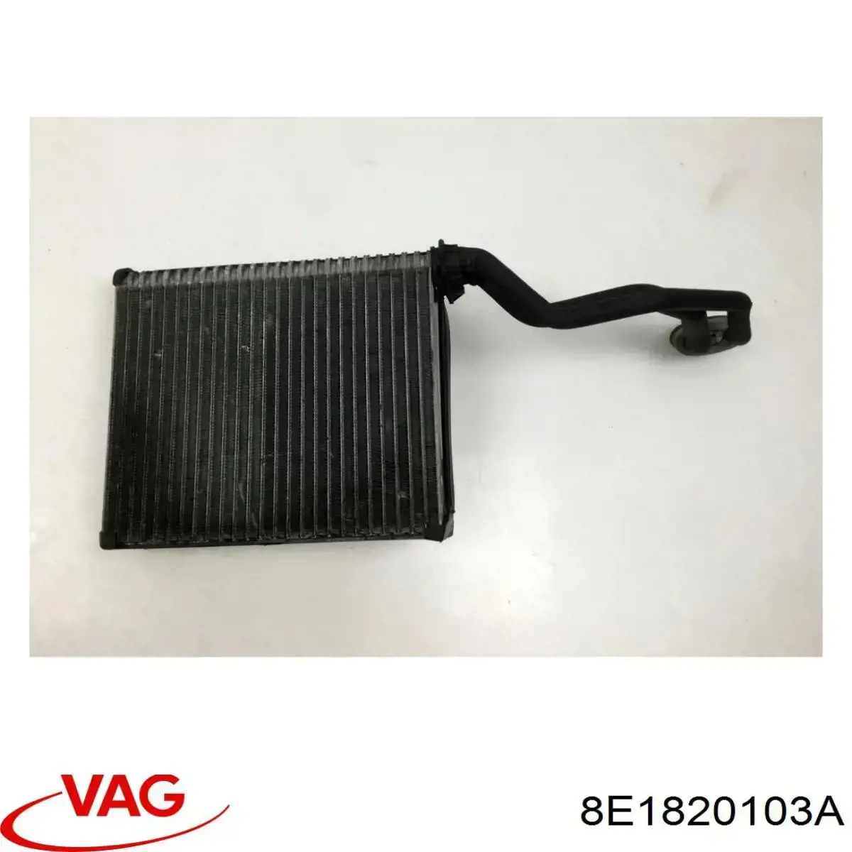Parownik klimatyzacji VAG 8E1820103A cena, od 94,86 USD