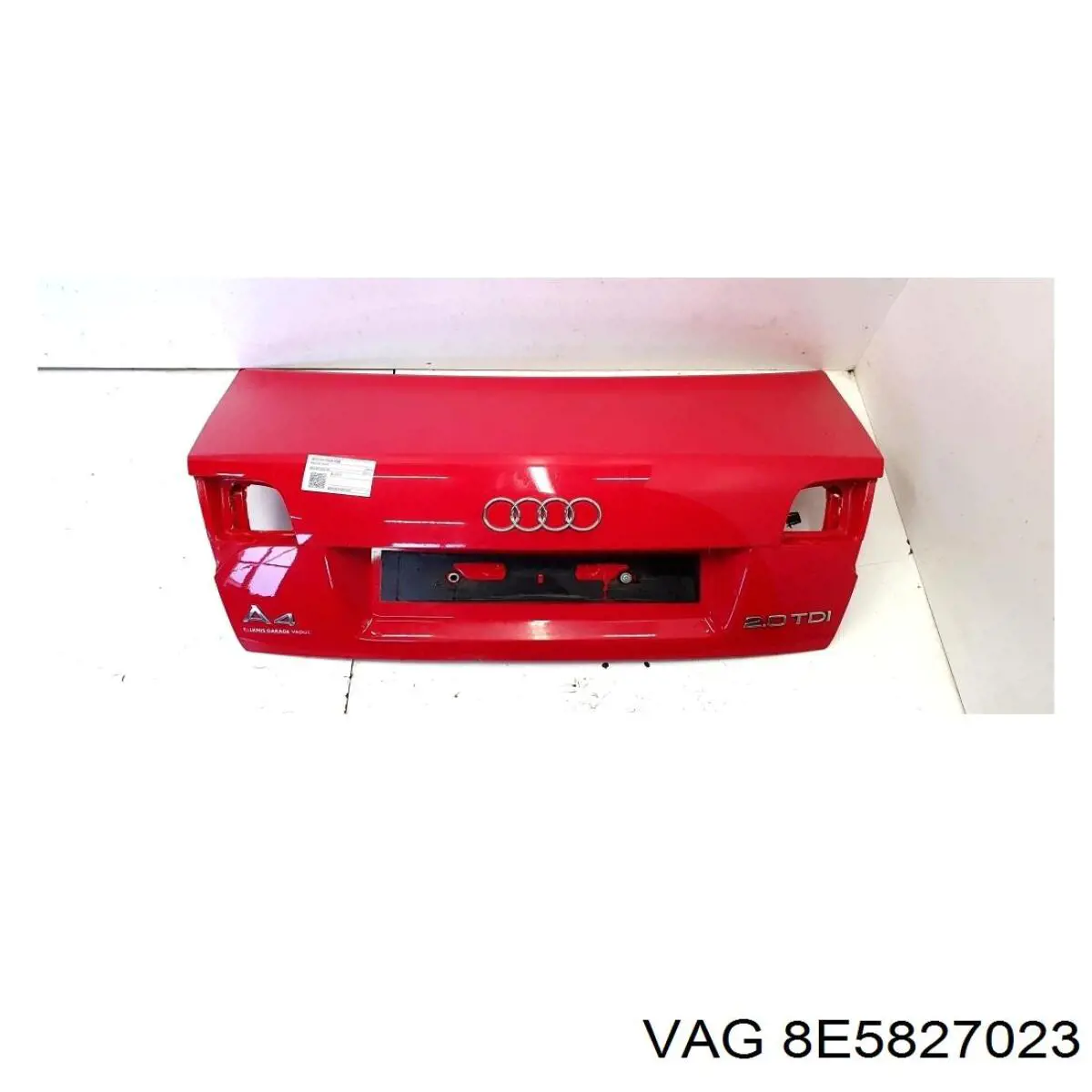 8E5827023 VAG Klapa bagażnika