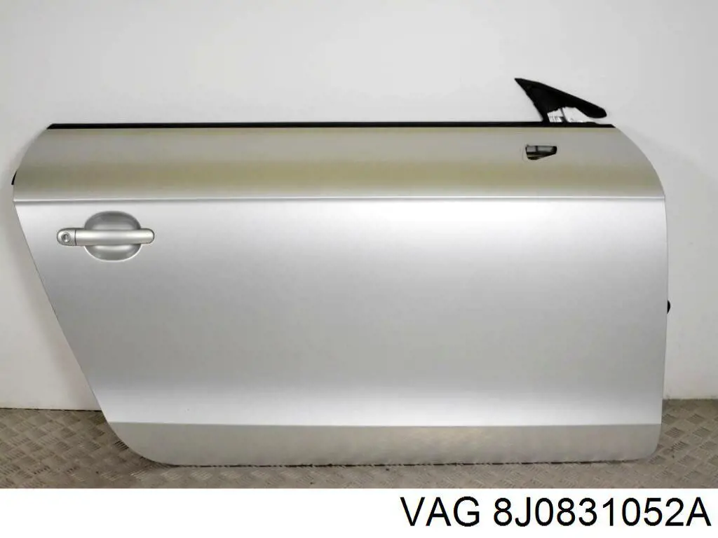8J0831052A VAG Drzwi przednie prawe