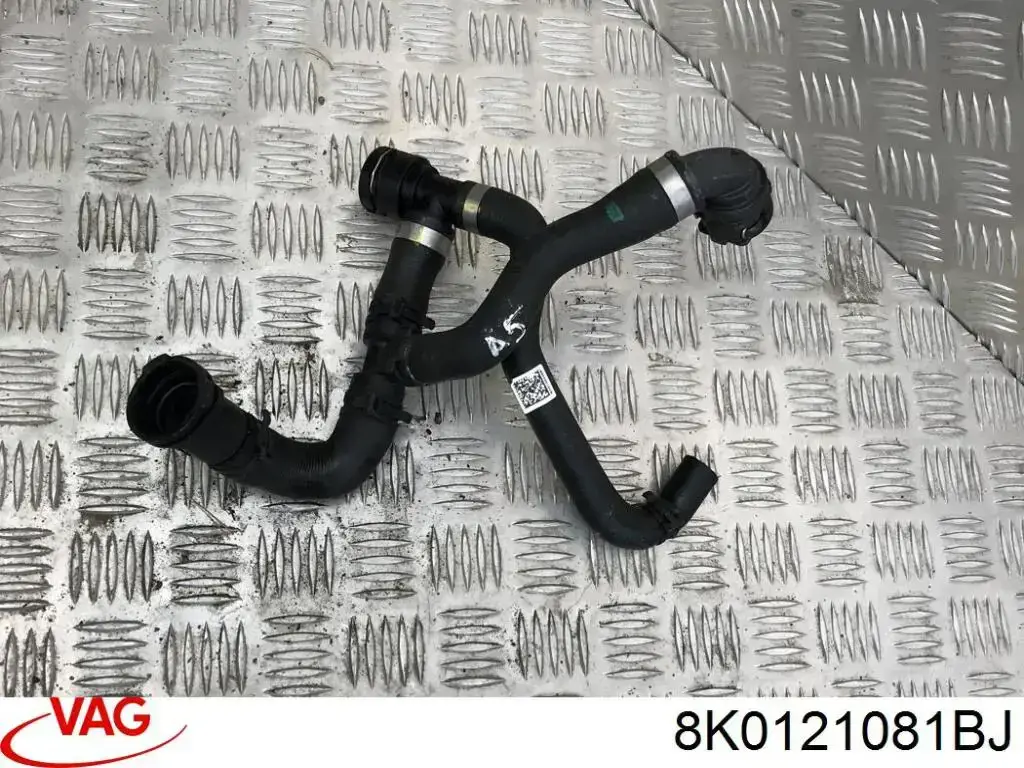 Przewód (króciec) układu chłodzenia VAG 8K0121081BJ cena, od 46,35 USD