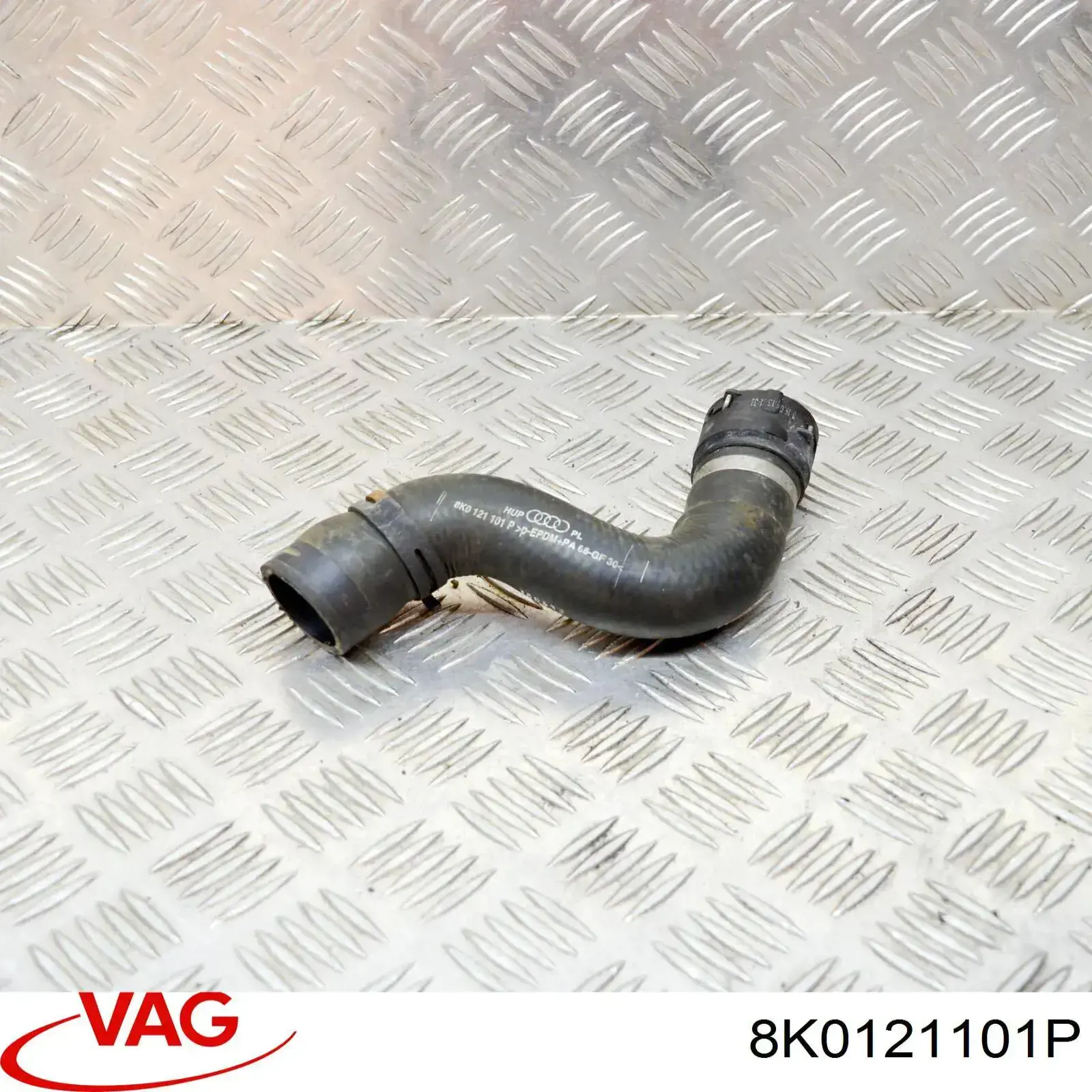 Do koszyka 8K0121101P VAG Przewód (króciec) chłodnicy górny