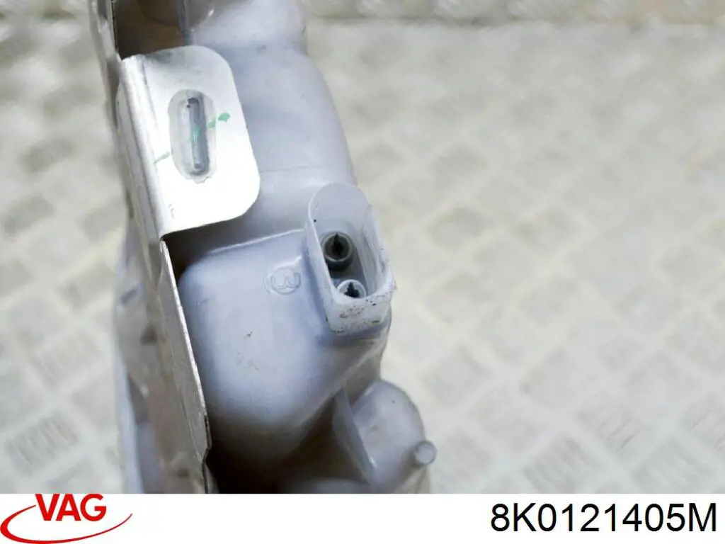 Zbiorniczek wyrównawczy układu chłodzenia VAG 8K0121405M cena, od 45,63 USD