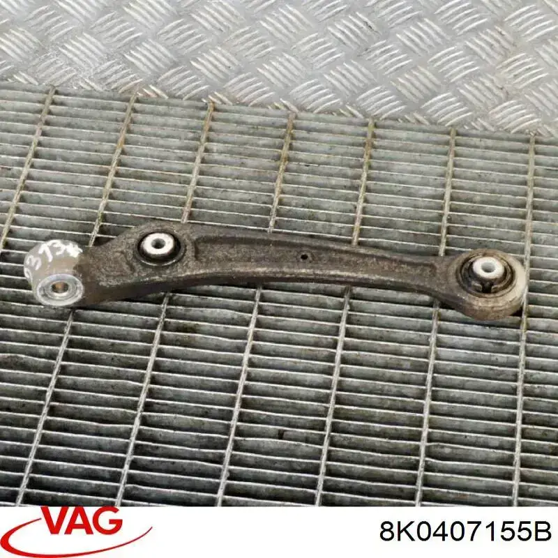Do koszyka 8K0407155B VAG Wahacz zawieszenia przedniego dolny lewy
