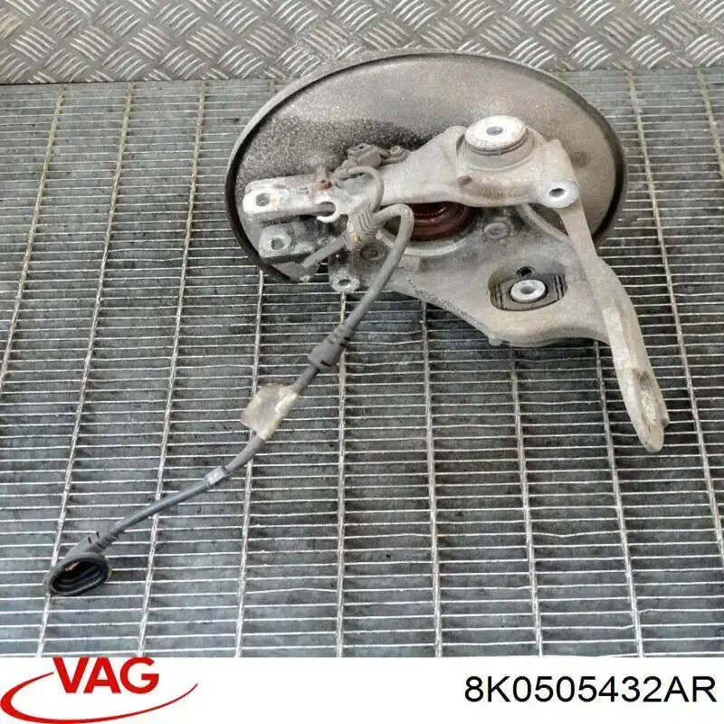 Do koszyka 8K0505432AR VAG Czop (zwrotnica) tylny prawy
