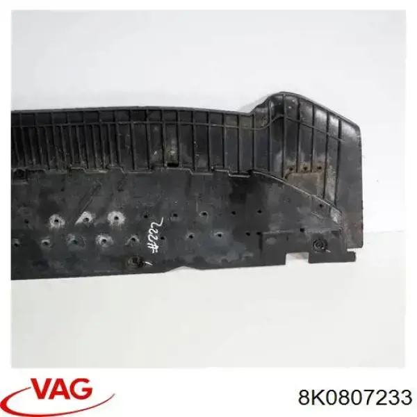 8K0807233 VAG Osłona zderzaka przedniego