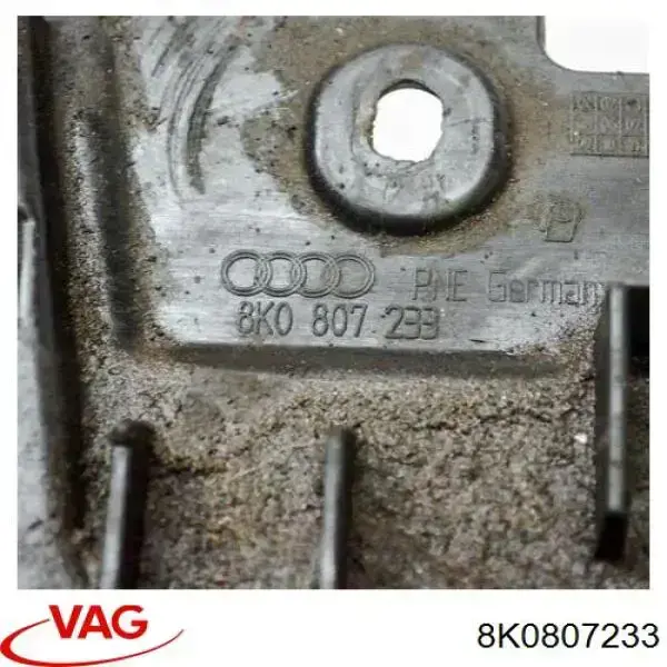 Osłona zderzaka przedniego VAG 8K0807233 cena, od 68,10 USD