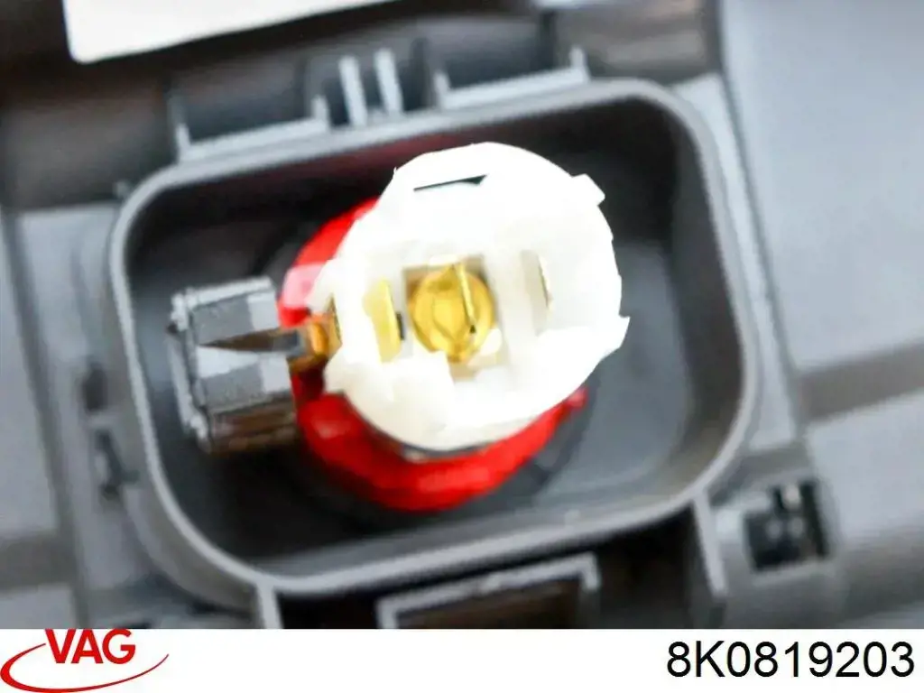 Do koszyka 8K0819203 VAG Kratka wentylacji kabiny w podłokietniku tylna
