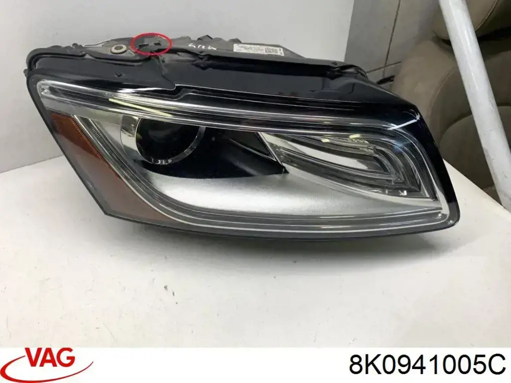 Korpus reflektora lewego VAG 8K0941005C cena, od 410,32 USD