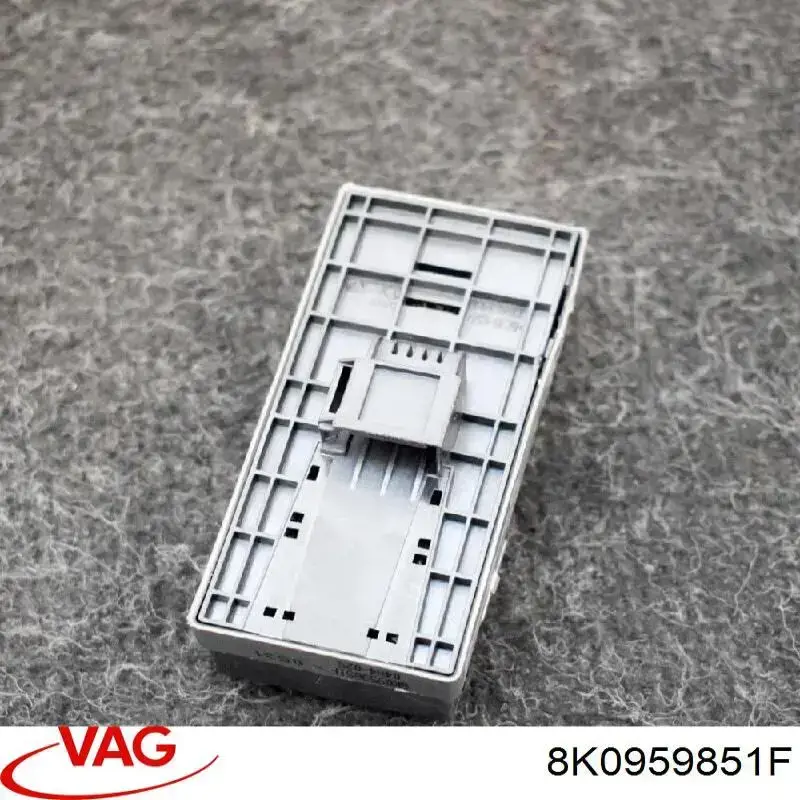 Panel przyciskowy sterowania podnośnikiem szyby przedni lewy VAG 8K0959851F cena, od 37,79 USD