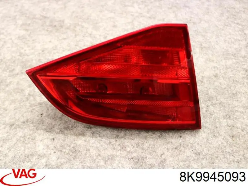 8K9945093 VAG Lampa zespolona tylna lewa wewnętrzna