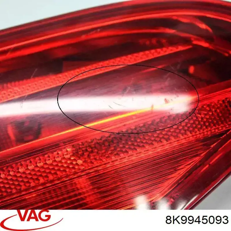 Lampa zespolona tylna lewa wewnętrzna VAG 8K9945093 cena, od 81,72 USD
