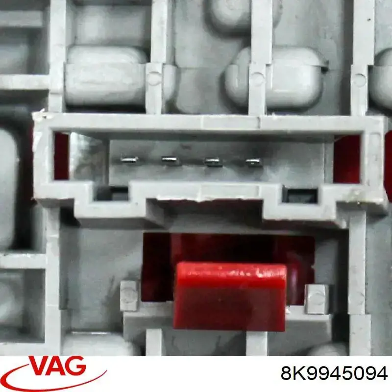 8K9945094 VAG Lampa zespolona tylna prawa wewnętrzna