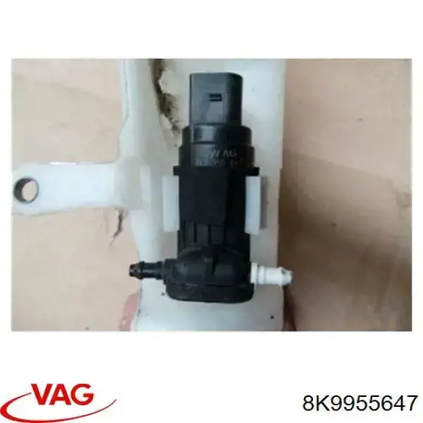 Do koszyka 8K9955647 VAG Pompka spryskiwacza szyby przedniej