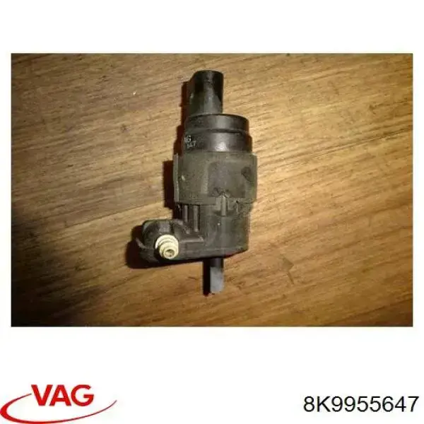 8K9955647 VAG Pompka spryskiwacza szyby przedniej