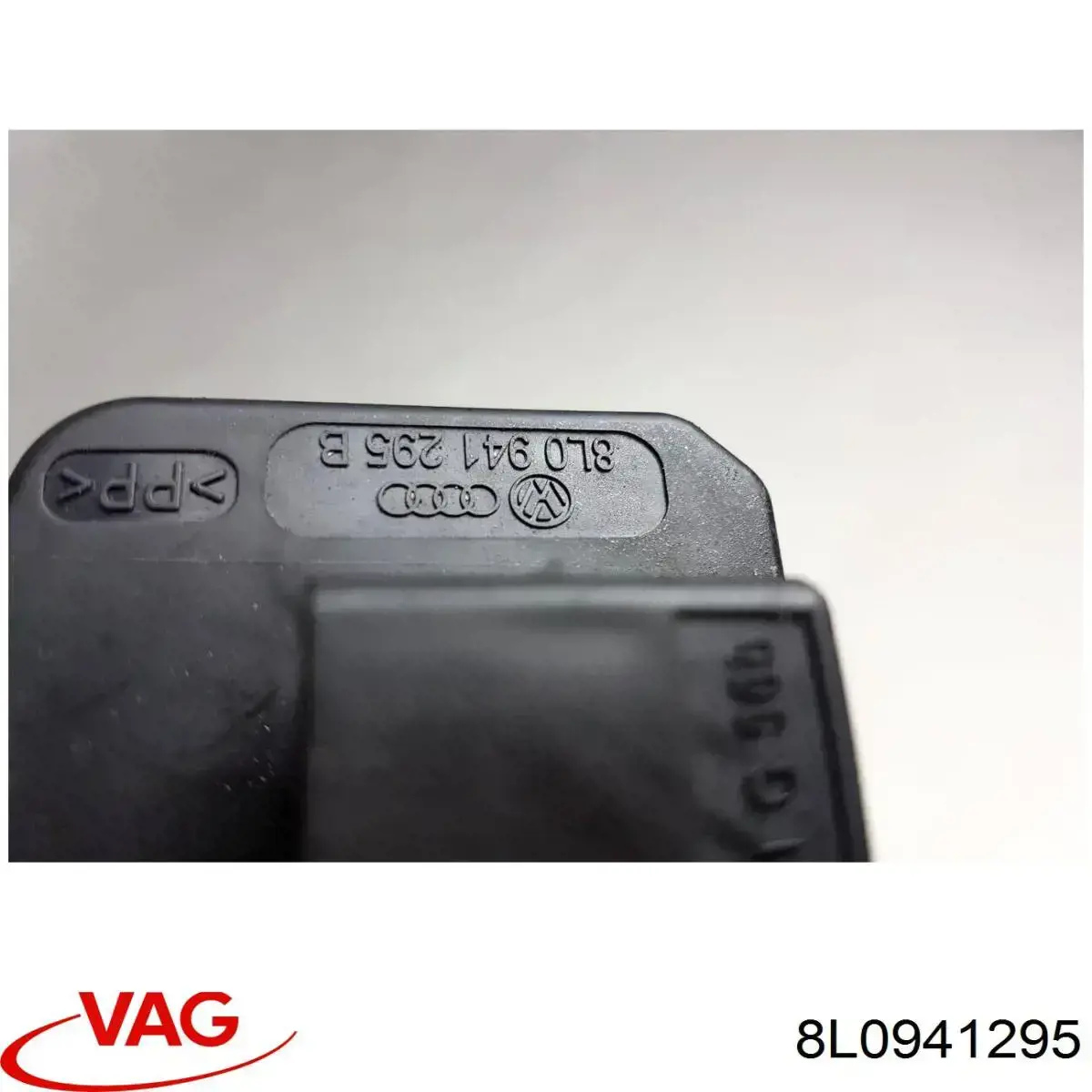 8L0941295 VAG Korektor swiatel