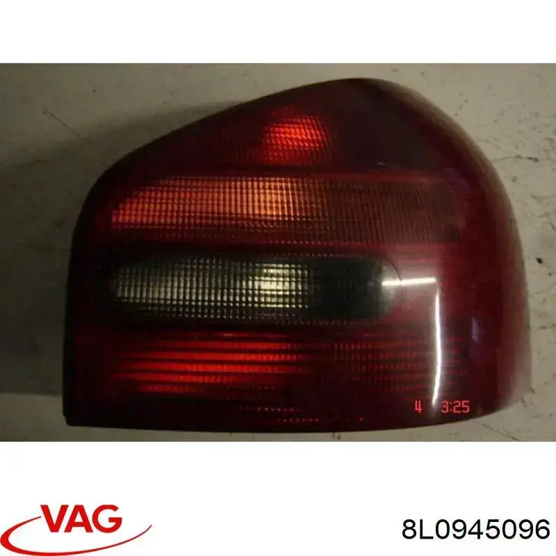 8L0945096 VAG Lampa zespolona tylna prawa