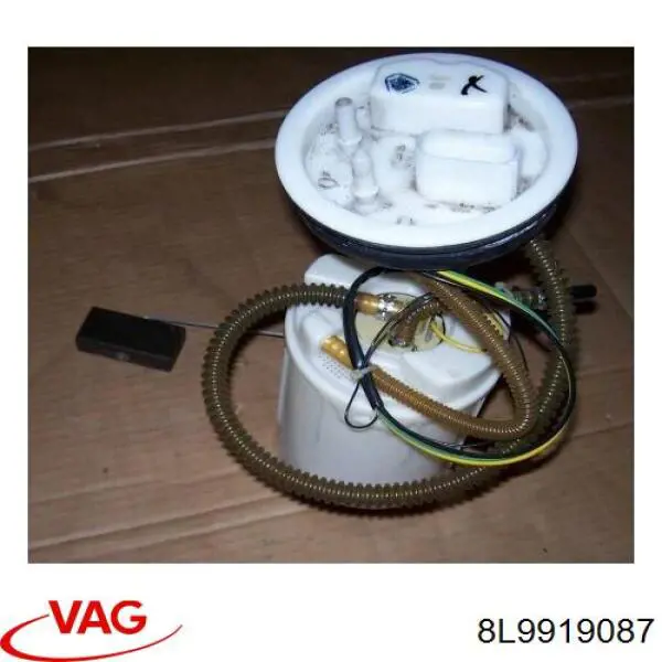 Do koszyka 8L9919087 VAG Moduł pompy paliwowej z czujnikiem poziomu paliwa