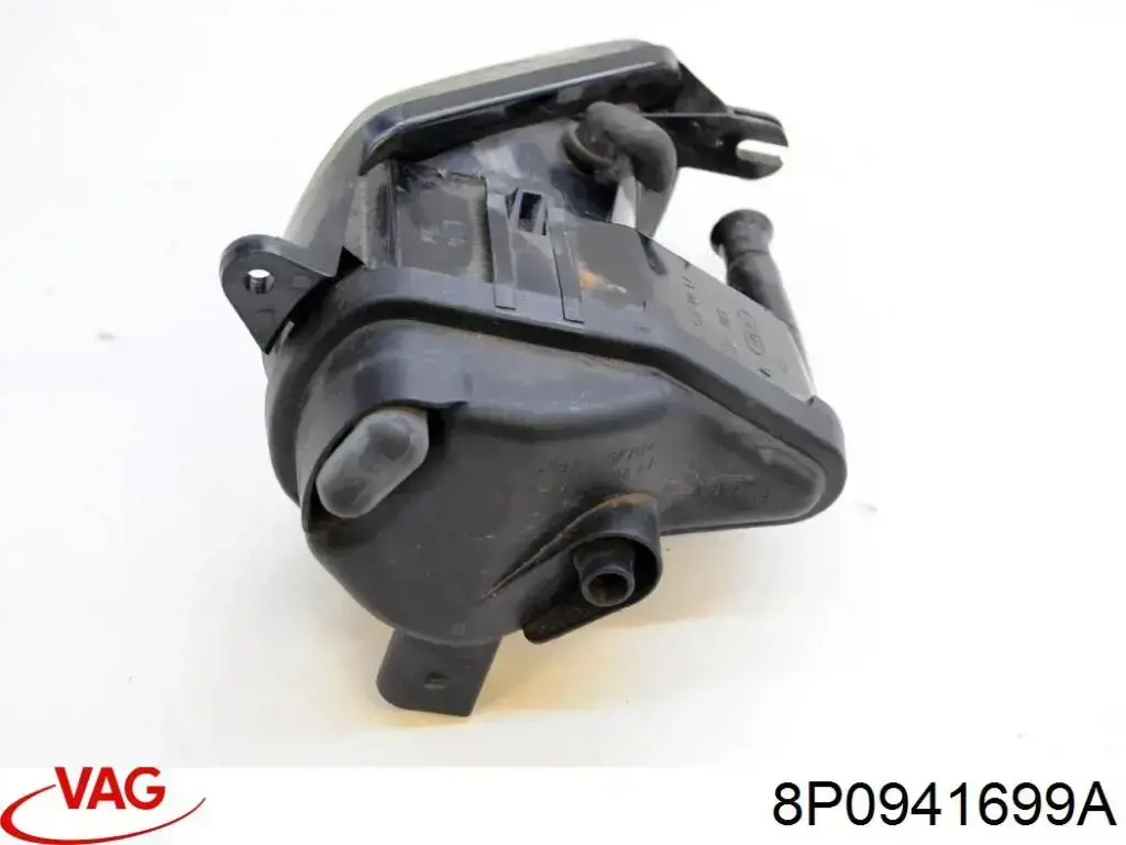 Lampa przeciwmgielna lewa VAG 8P0941699A cena, od 77,66 USD