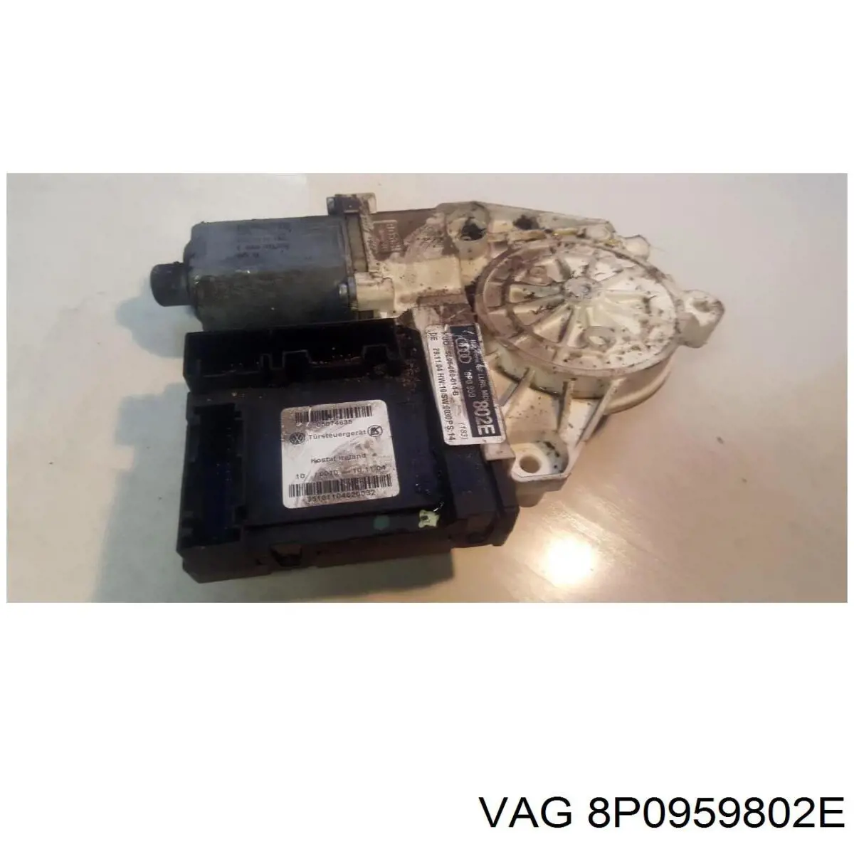 VAG 8P0959802E cena, od 53,37 USD