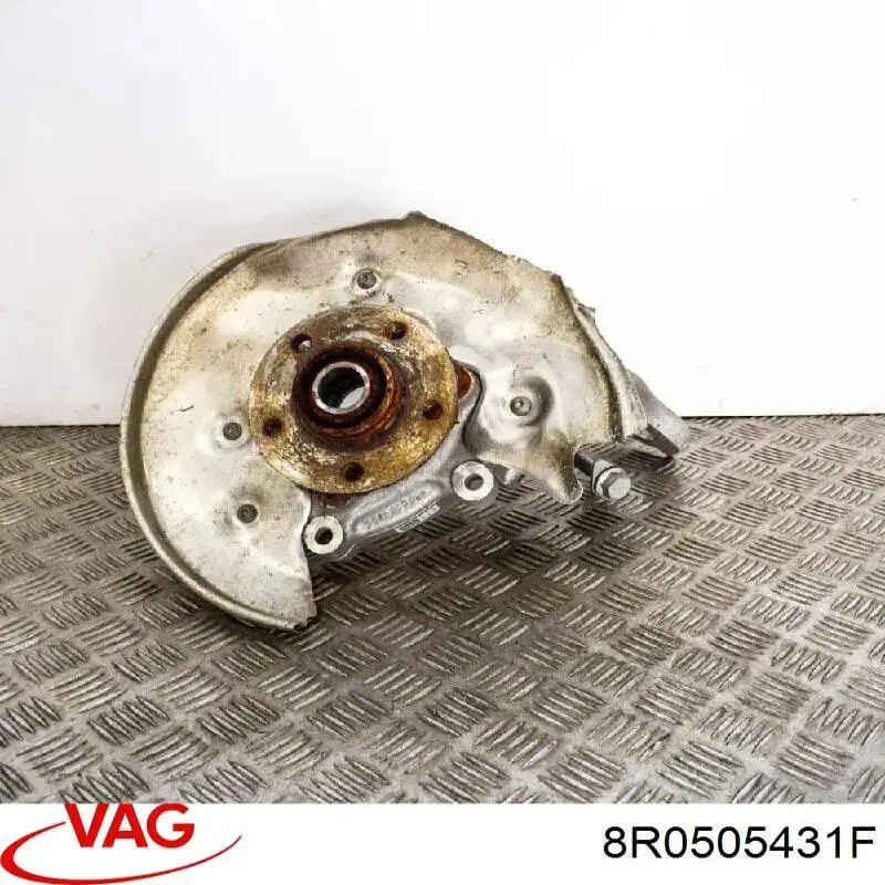 Do koszyka 8R0505431F VAG Czop (zwortnica) tylny lewy