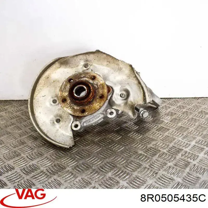 Do koszyka 8R0505435C VAG Czop (zwortnica) tylny lewy