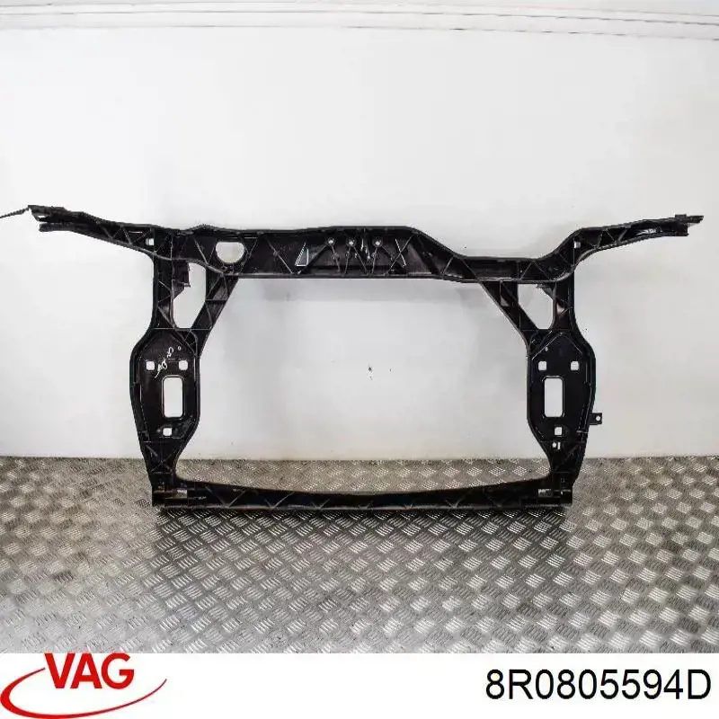 Osłona chłodnicy kompletna (panel mocowania reflektorów) VAG 8R0805594D cena, od 117,66 USD