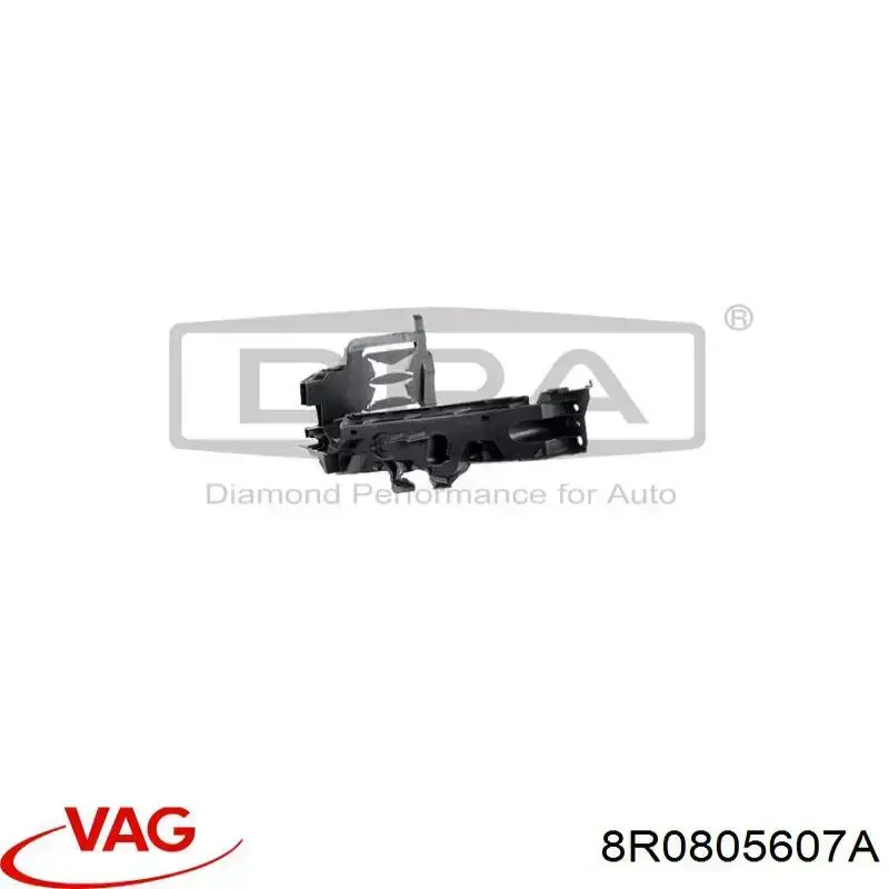 8R0805607A VAG Wsponik (adapter) mocowania reflektora przedniego lewego