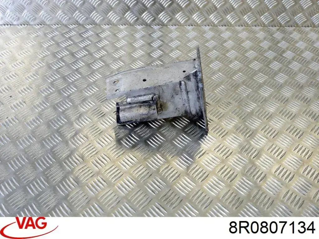 Wspornik wzmocnienia zderzaka przedniego VAG 8R0807134 cena, od 79,02 USD