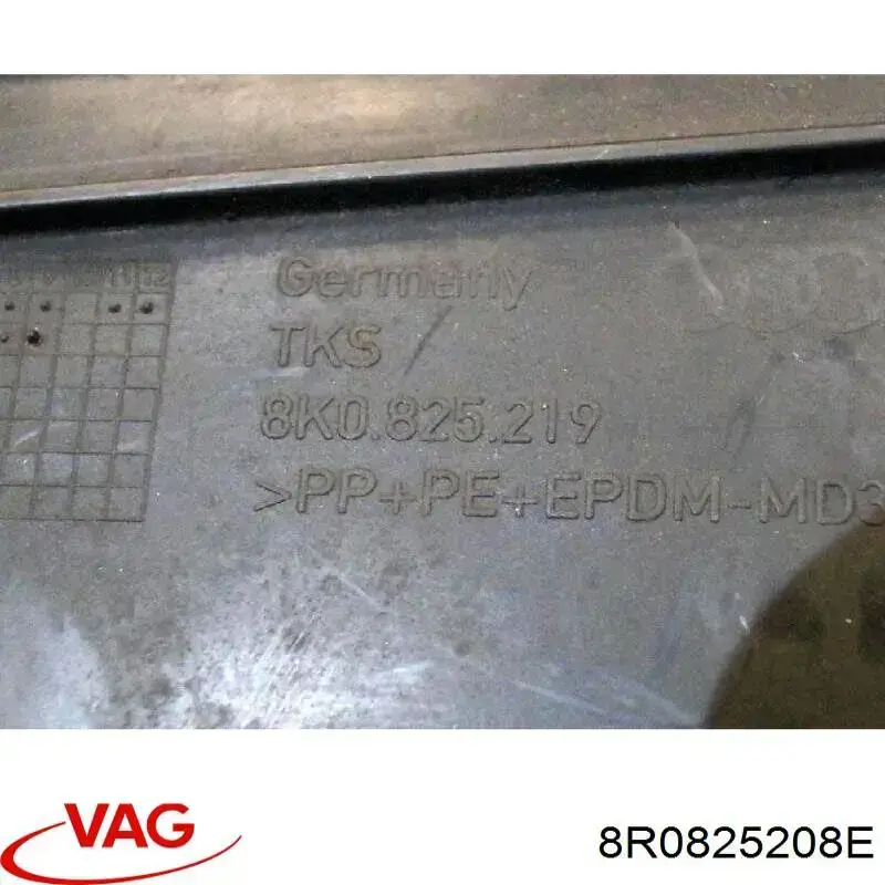 8R0825208C VAG Osłona podwozia prawa